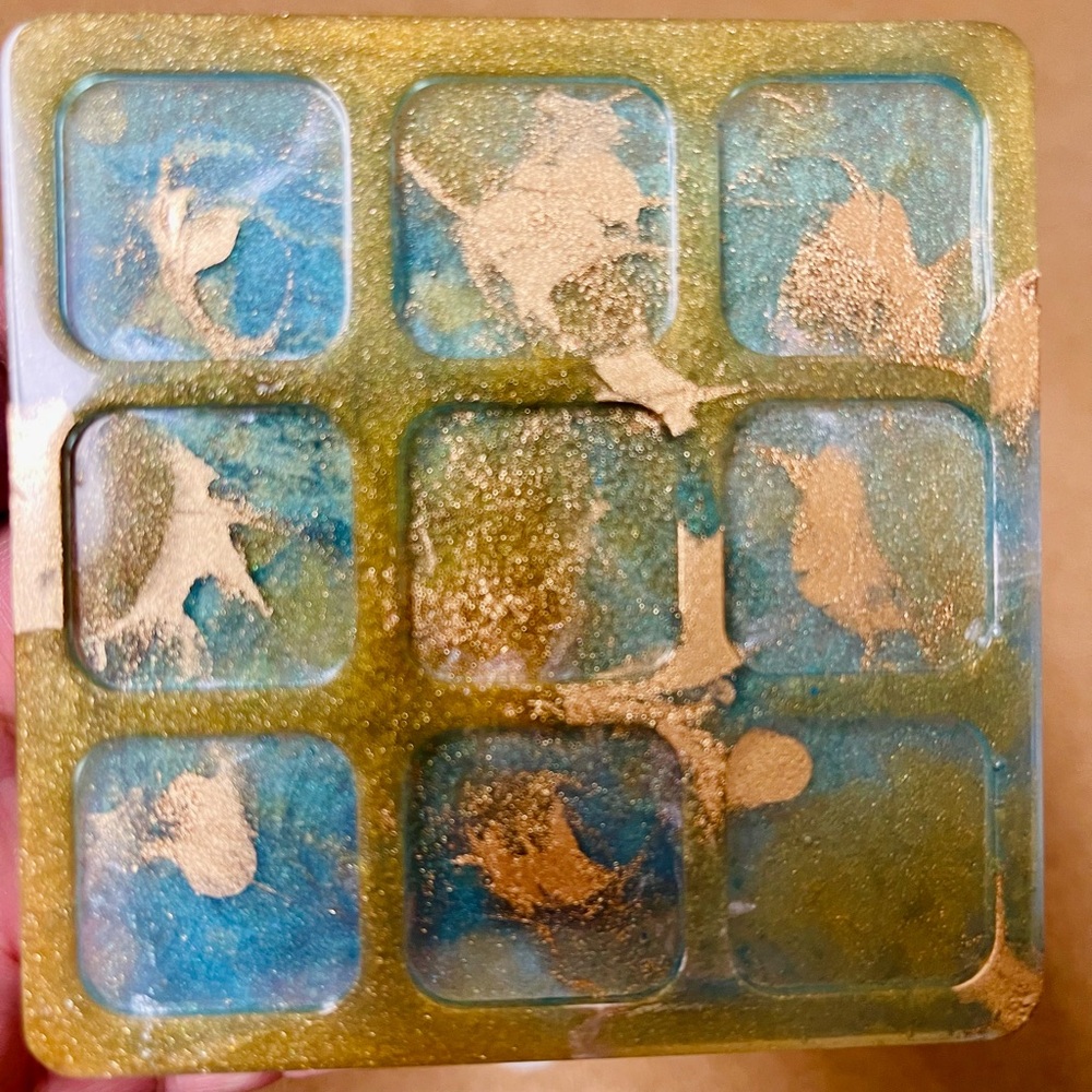 Colorful Tic Tac Toe Set - Picture 3 of 8
